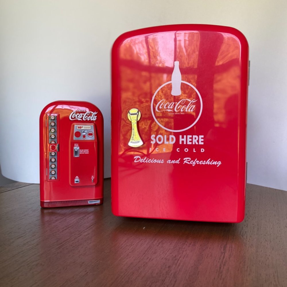 Coca-Cola 2x1 Retro 6-Can Portable Fridge/Mini Cooler AND extra tin can!